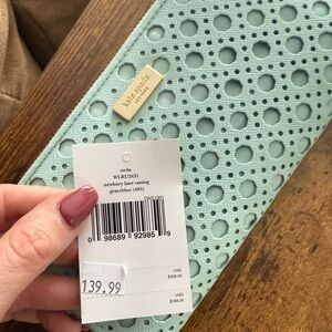 BNWT Kate Spade Large Slim Wallet